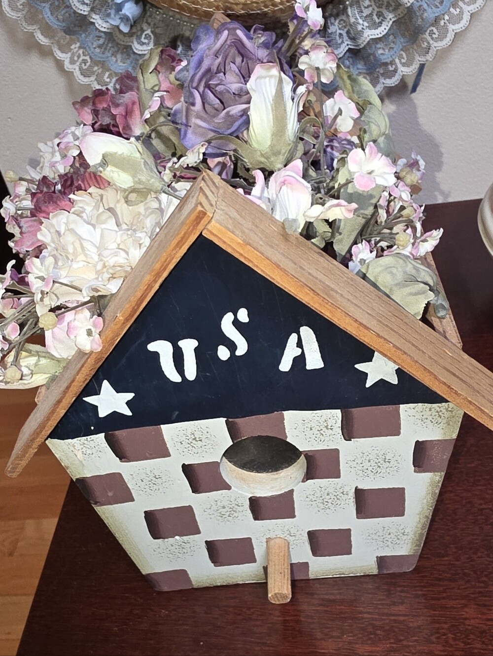 Patriotic Checkered Wooden Birdhouse with Cream and Brown Finish